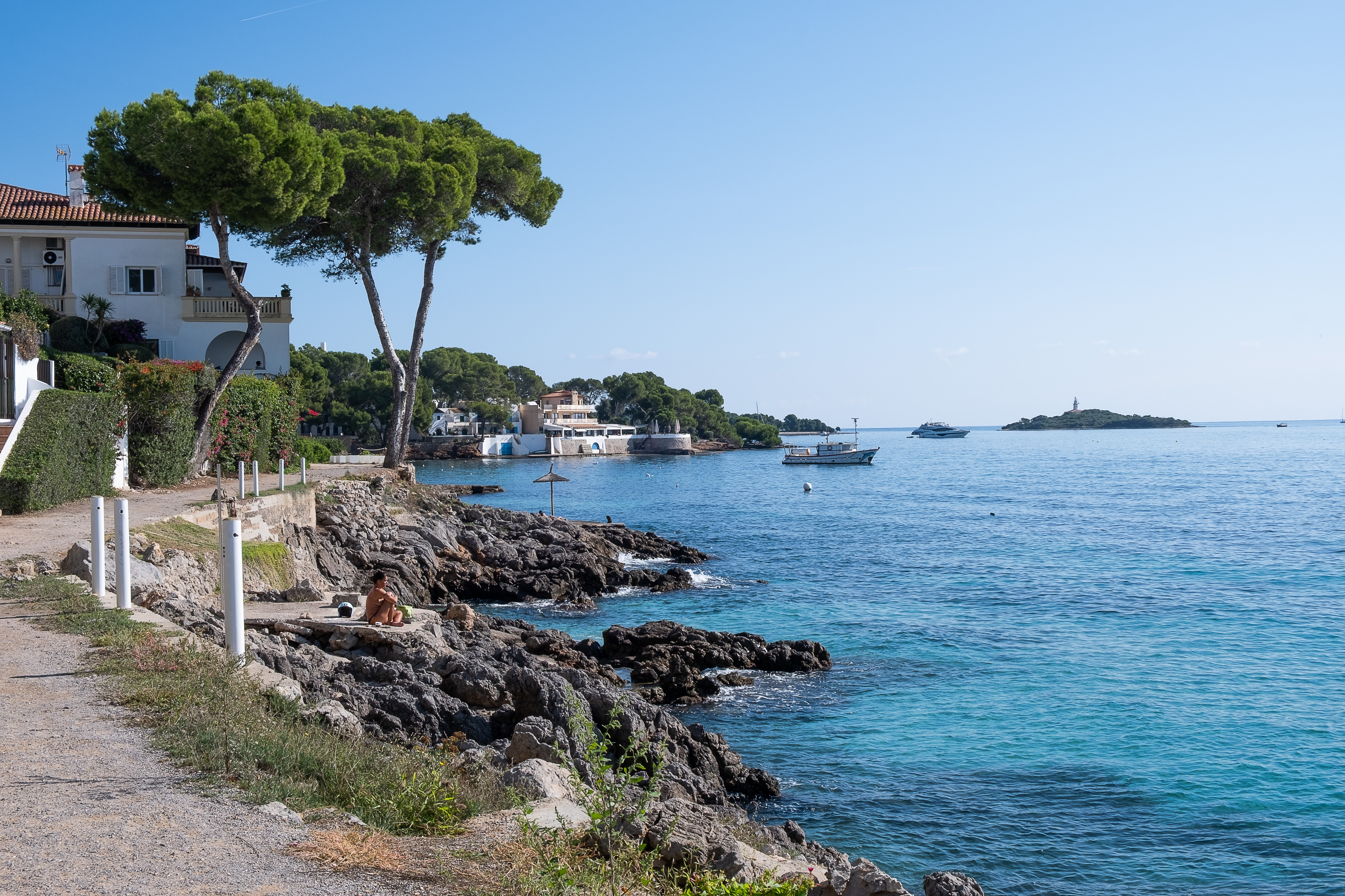 Alcudia Bay microclimates: how they affect your home (breezes, orientation and sun)